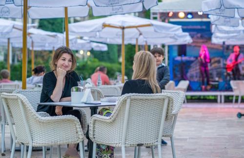 Mangalia Hotel | Mera Brise