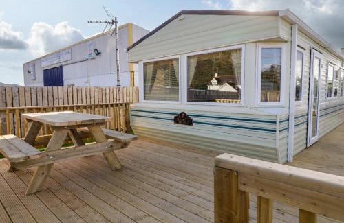 Limavady House | Meric Stone Holiday Lets Caravan 2