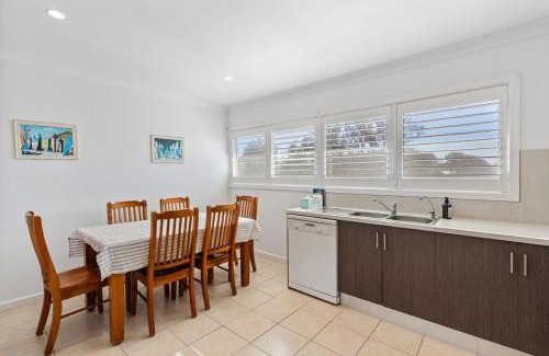 Port Elliot Apartment | Meridian U1-4 Hutton St - Linen Included