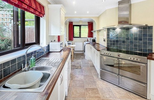 Dulverton House | Merrijig in Dulverton