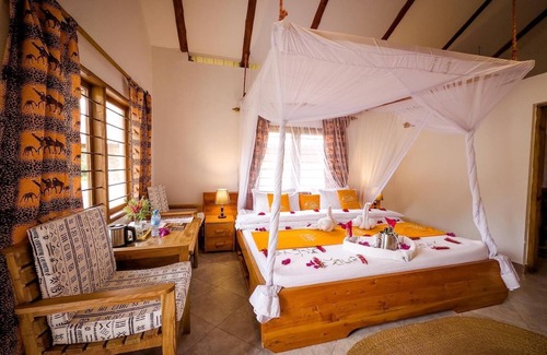 Arusha Cabin | Meru View Lodge