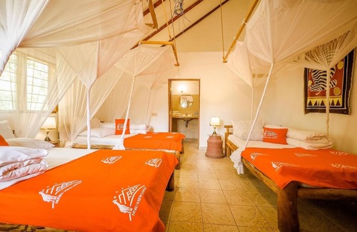 Arusha Cabin | Meru View Lodge