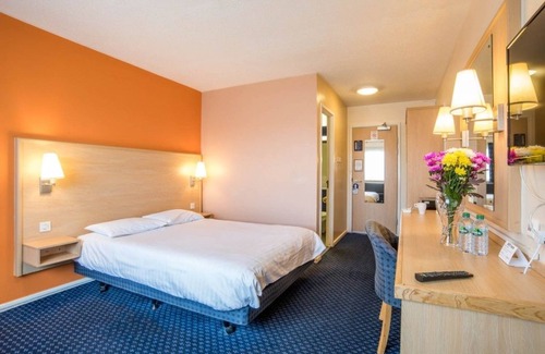 Mirfield Hotel | Metro Inns Huddersfield
