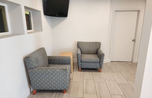 Stockton Hotel | MetroParc 'nSuites