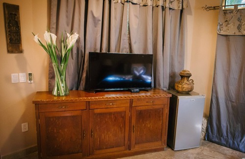 Xcaret Cottage | Mexican Hacienda - Hidden Gem in Jungle w/Waterfall Pool & 5 min. Xcaret Park