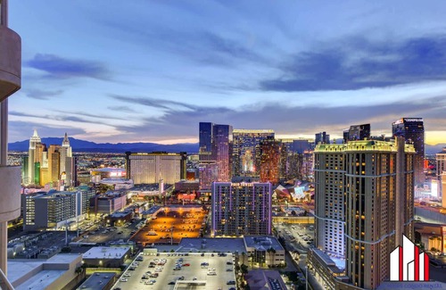 Las Vegas Condo | MGM Signature-32-621 1Br2Ba F1/Strip View Balcony