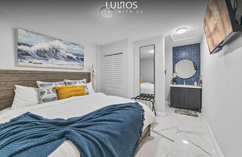 Miami Gardens House | Miami Fun Home with Pool & Games L30