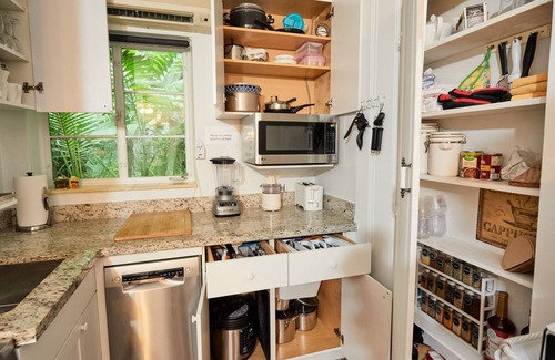 El Portal House | Miami Pool Cottage in El Portal