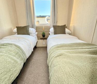 Flookburgh House | Miarlo Lodge Derwent Haven Lakeland