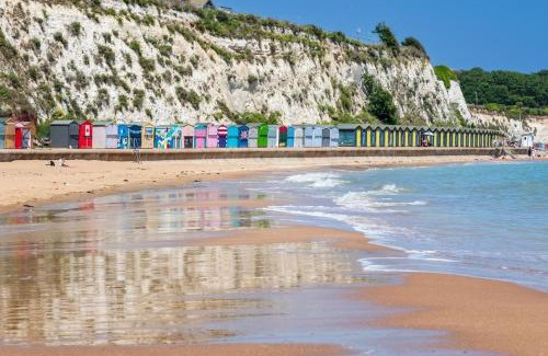 Broadstairs House | Michaelmas Cottage by Keepers Cottages