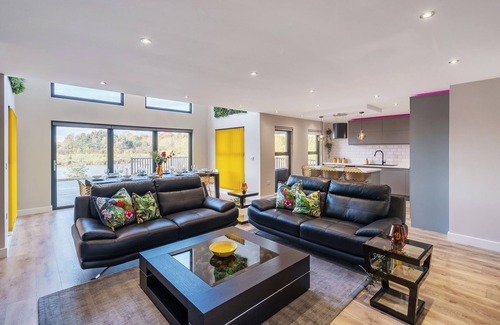 Stainton le Vale Cottage | MICKLEMORE LAKES AND LODGES, pet friendly in North Thoresby