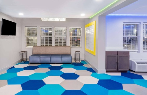 Athens Hotel | Microtel Inn by Wyndham Athens