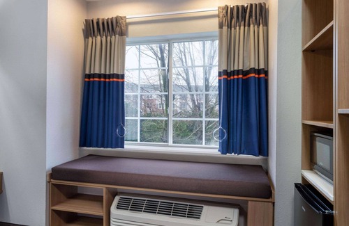 Matthews Hotel | Microtel Inn by Wyndham Matthews/Charlotte