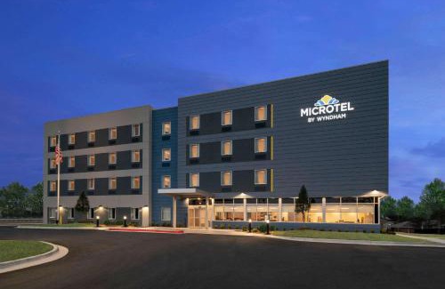Hot Springs Hotel | Microtel Inn & Suites by Wyndham Hot Springs
