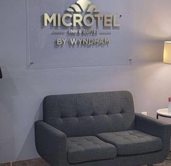 New Castle Hotel | Microtel Inn & Suites by Wyndham Gardendale - Birmingham North