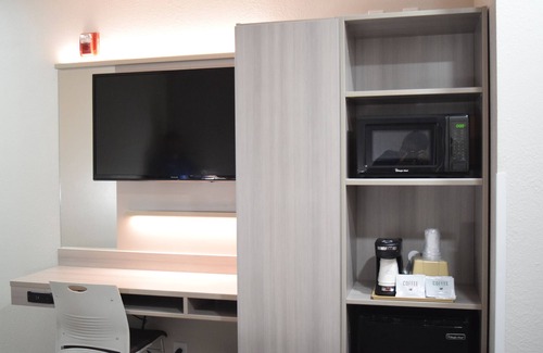 Southeast Raleigh Hotel | Microtel Inn & Suites by Wyndham Raleigh