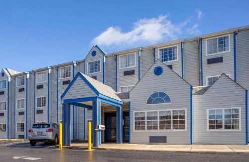 Matthews Hotel | Microtel Inn & Suites by Wyndham Matthews/Charlotte