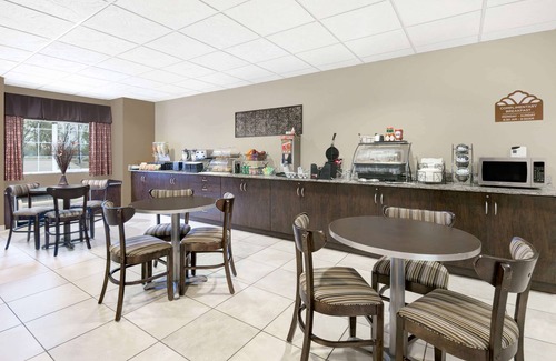 Sidney Hotel | Microtel Inn & Suites by Wyndham Sidney