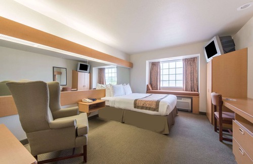 Altus Hotel | Microtel Inn & Suites by Wyndham Altus