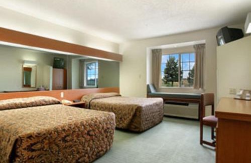 Dupont Hotel | Microtel Inn & Suites by Wyndham Denver Airport