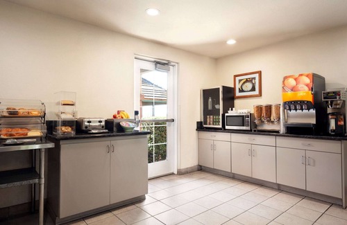 Lodi Hotel | Microtel Inn & Suites by Wyndham Lodi/North Stockton