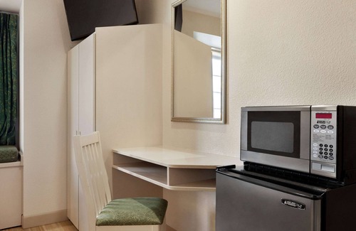 Lodi Hotel | Microtel Inn & Suites by Wyndham Lodi/North Stockton