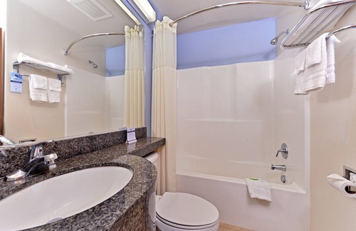 Klamath Falls Hotel | Microtel Inn & Suites by Wyndham Klamath Falls