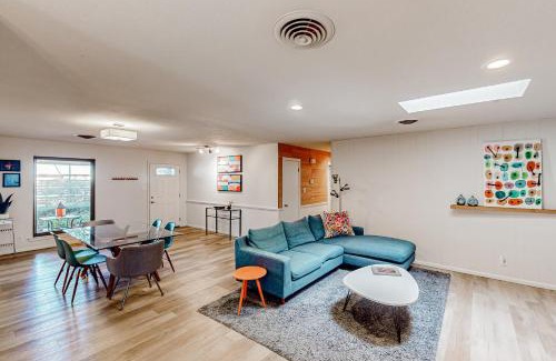Lubbock House | Mid-Century Memories