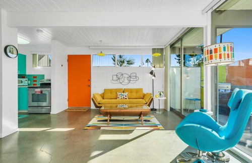 Twin Palms Condo | Mid Century Modern Villa Condo. 1957 Twin Palms - Downtown - South Palm Springs!