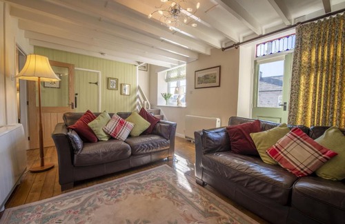 Preston-under-Scar House | Middehus