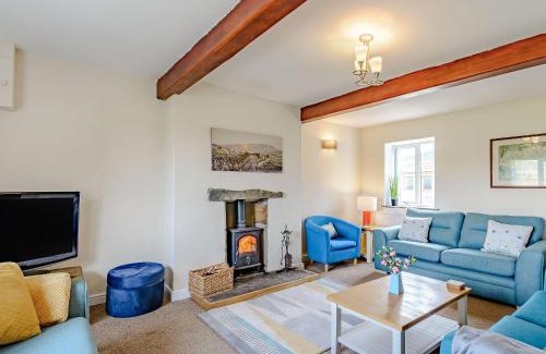 Crawshaw Booth House | Middle Bank Top Farm - Uk39183