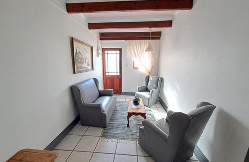Vredenburg Apartment | Middle Fiddle
