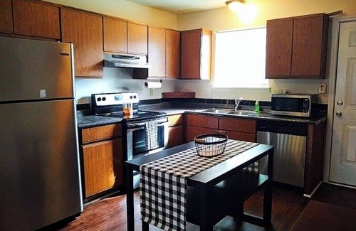 Piney Green House | Midway Park Hideaway @ TopShelfStays