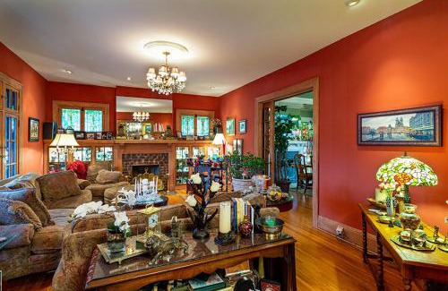 Franklin Park House | Mike & Allen's Place on the Park 3