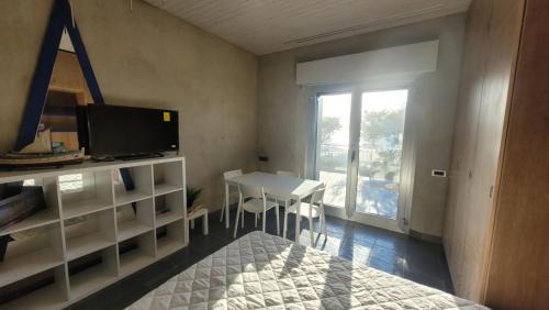 Marina di Castagneto Carducci Apartment | Miledy monolocale direttamente sul mare