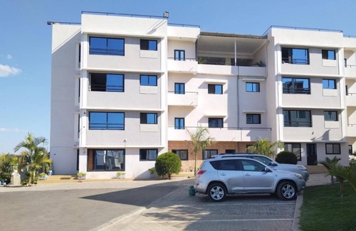 Antananarivo Avaradrano Apartment | Milestone City Apartments │ Live work or relax│Kitchen │Restaurant│Nr Tsimbazaza