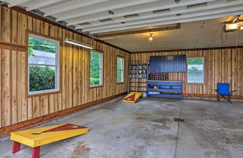 Millersburg House | Millersburg Home with Covered Porch and Fire Pit!