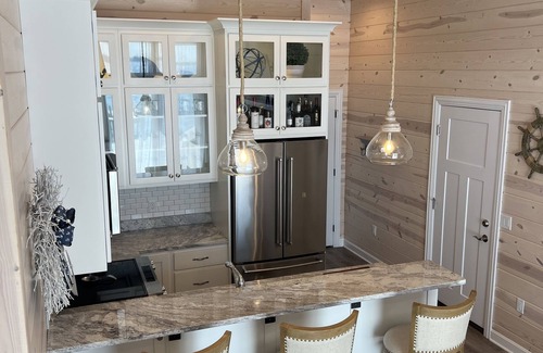 Monona Cottage | MILLION DOLLAR VIEW LAKE BOAT HOUSE