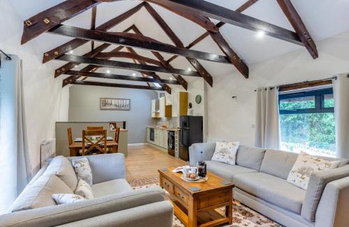 Launceston House | Millstone Barn - Home Farm
