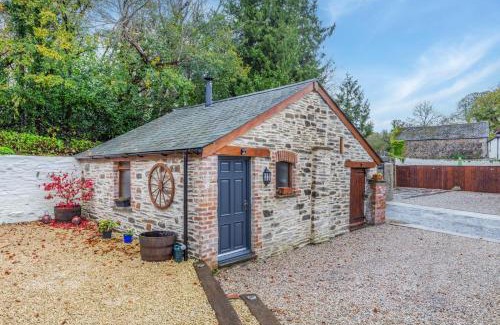 Launceston House | Millstone Barn - Home Farm