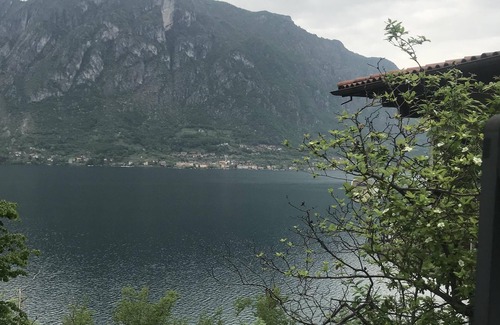Claino Con Osteno House | Milly Lake, holidays
