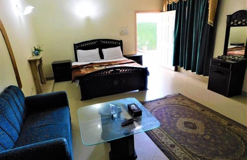 F-6 Sector House | Milton Guest House