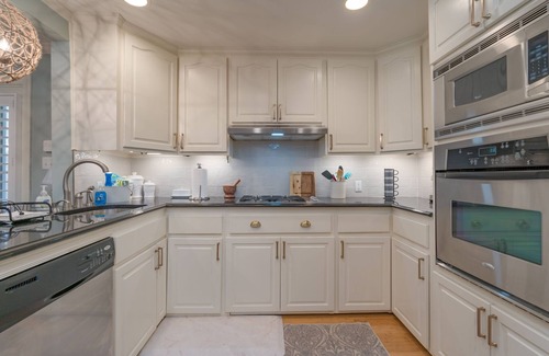 Rock Hill House | Milton House Cozy and Elegant 3/2