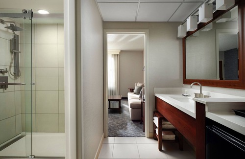 Brooklyn Park Hotel | Minneapolis Marriott Northwest