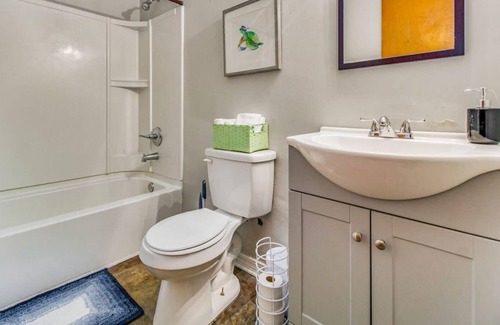 Northeast Pensacola House | Mins to Beach & Downtown! - Seafoam Shanty Unit A