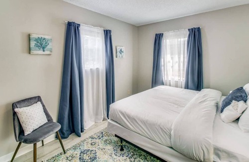 Northeast Pensacola House | Mins to Beach & Downtown! - Seafoam Shanty Unit A