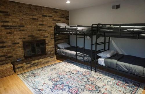 River Mountain House | Mins to River Mountain Park Dining & Shopping