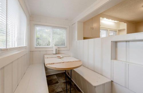 Columbia House | Mins to USC Hospital Zoo Columbia Duet-Unit A