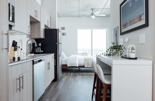 St. Petersburg - Clearwater Apartment | Mint House St. Petersburg - Downtown