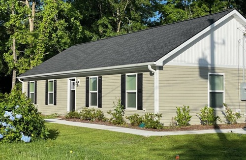 North Charleston House | Mint Julep in N. Charleston